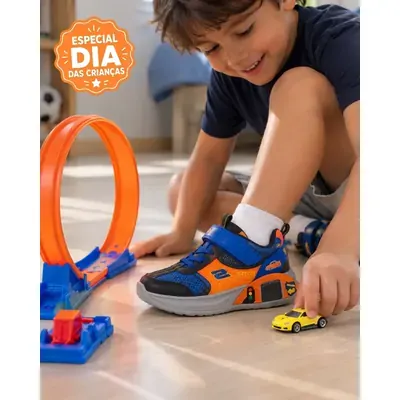TurboPé© – Tênis com Garagem de Carrinho + Pista Radical